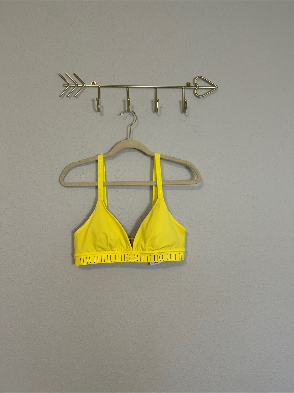 Lululemon License to Train Triangle Bra A/B Beaming Yellow Size 10 NWT